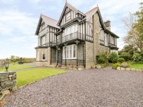 Hotels in Llanbedr
